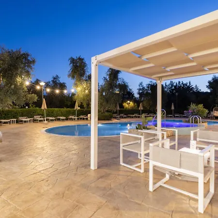 Detached With 2 Bathrooms *