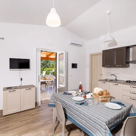 Villa Detached With 2 Bathrooms